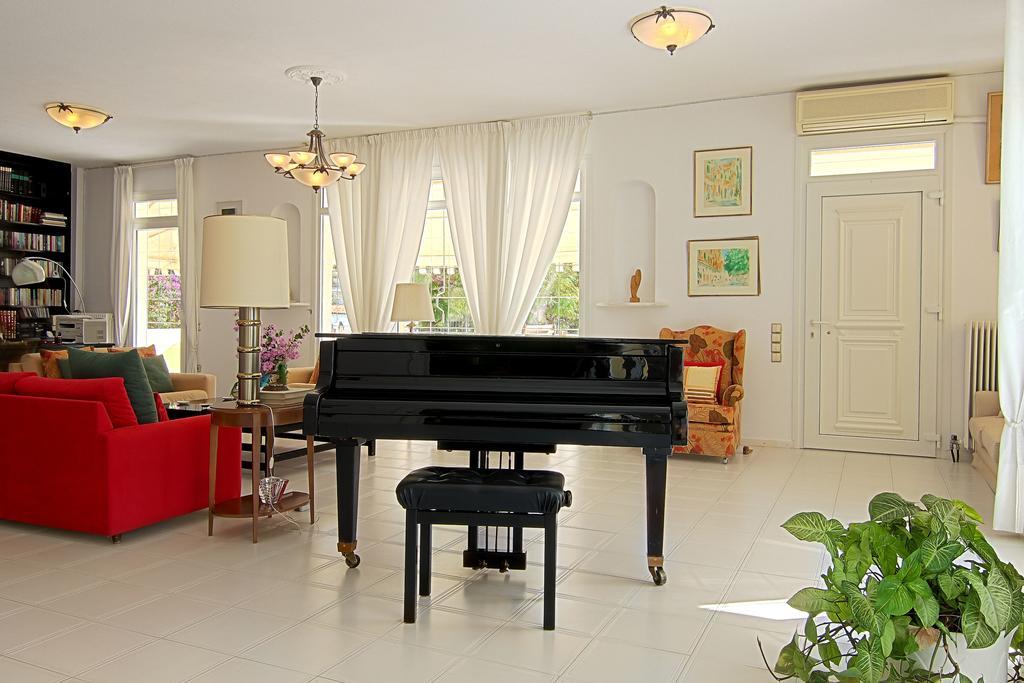 Villa Emily Lagonisi Bagian luar foto